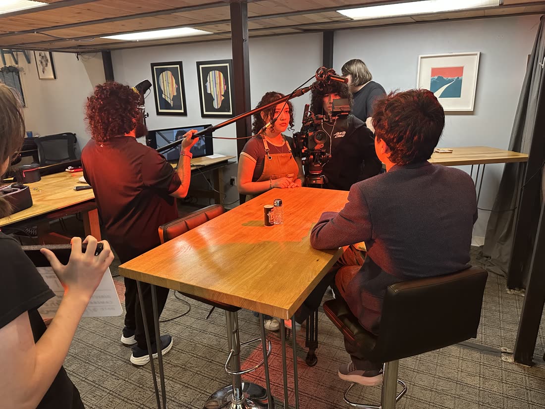Lighting a scene at the table